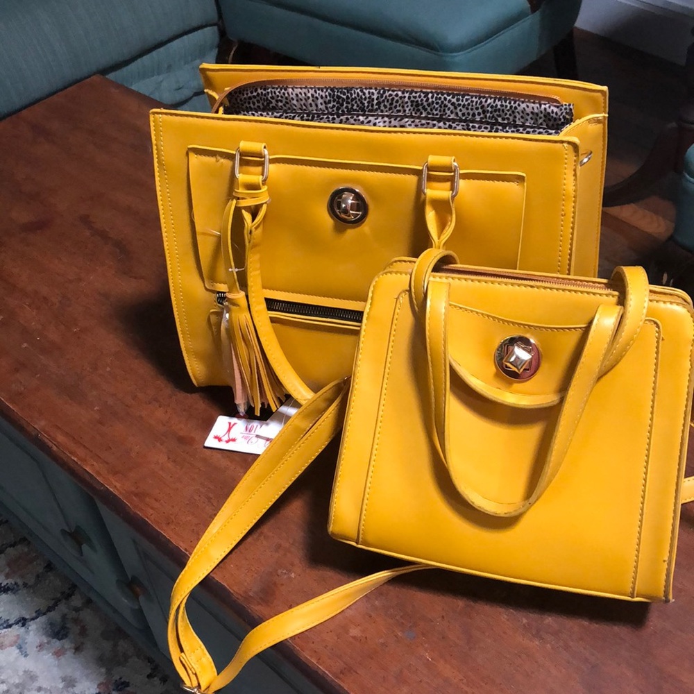 Mustard yellow 2 bags Di vita